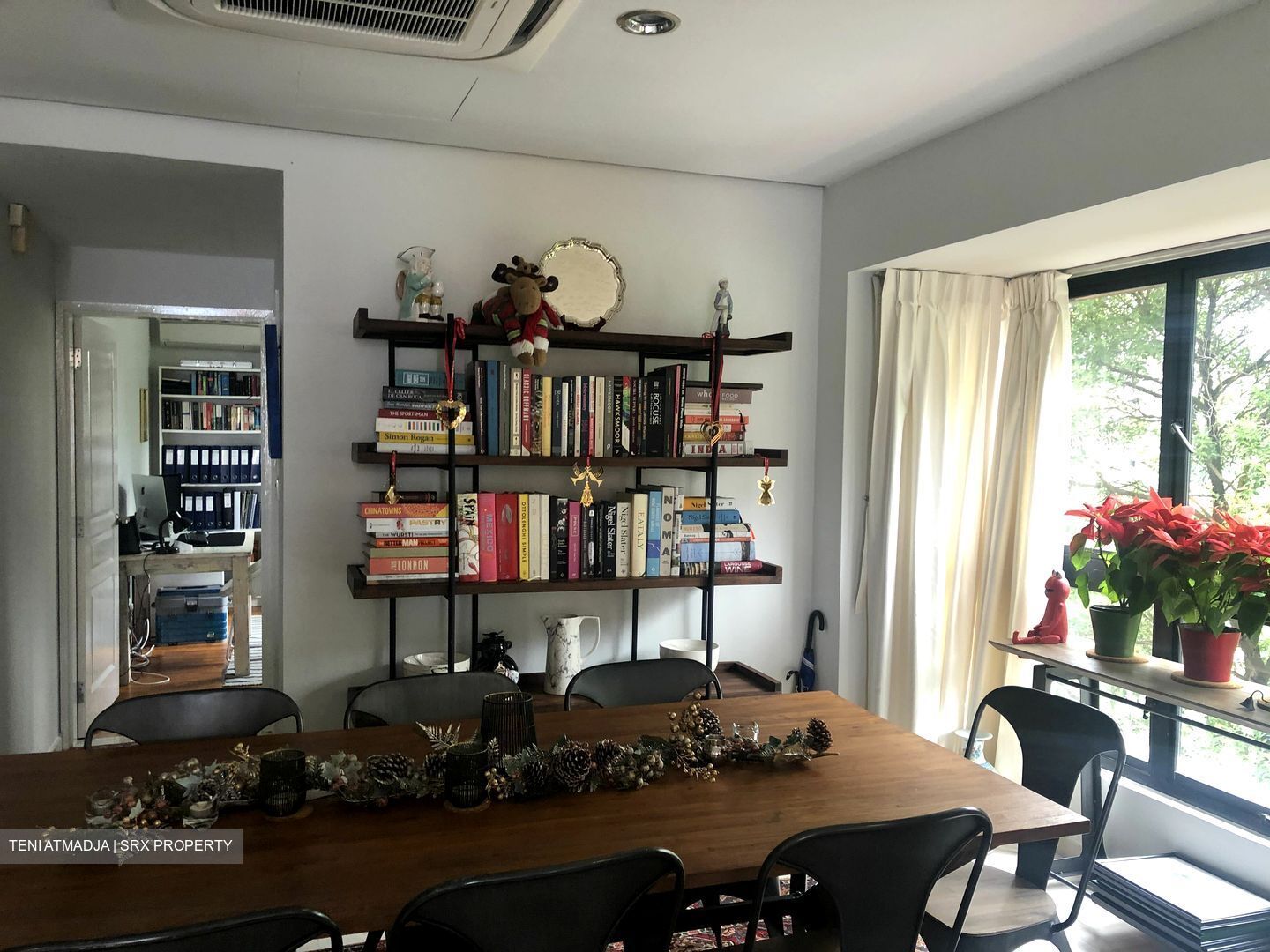 Sutton Place (D10), Condominium #392756041